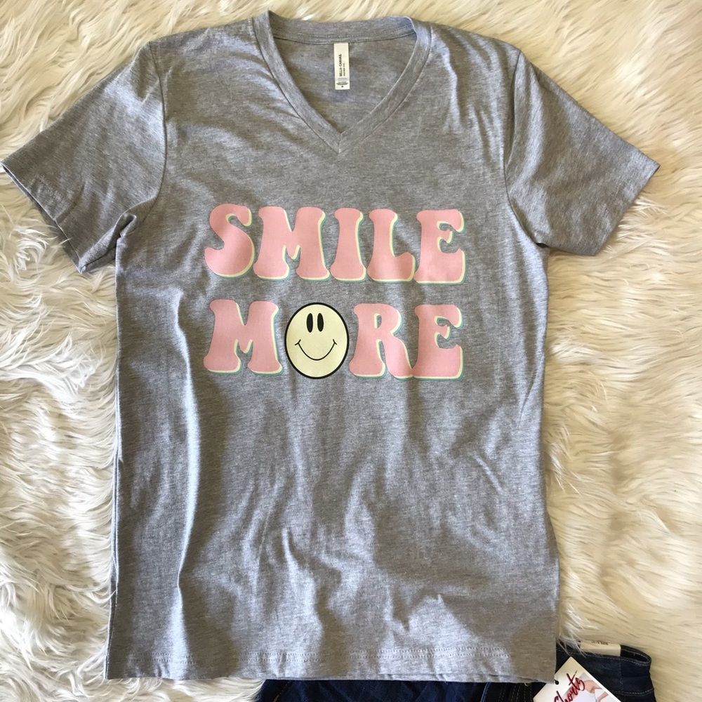 Smile More T-shirt 